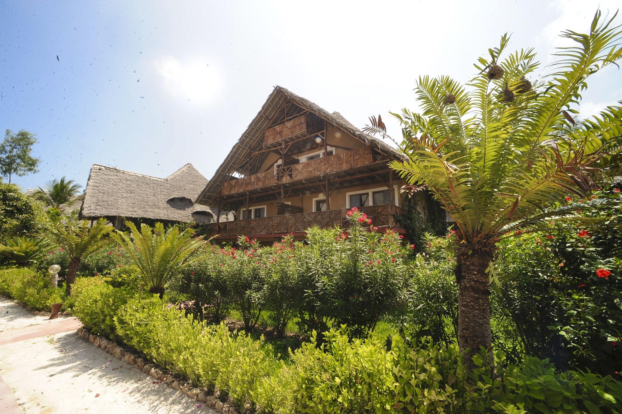 Palumboreef Beach Resort Uroa Exteriör bild