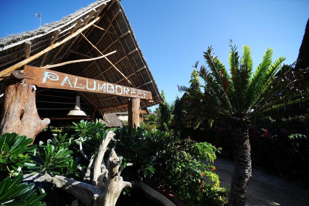 Palumboreef Beach Resort Uroa Exteriör bild